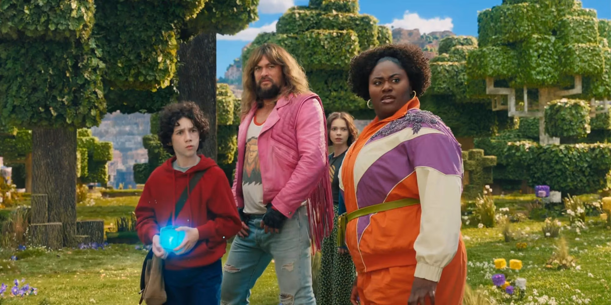 minecraft-movie-trailer-sparks-fan-concern-a-familiar-tale-of-adaptation-woes-image-0